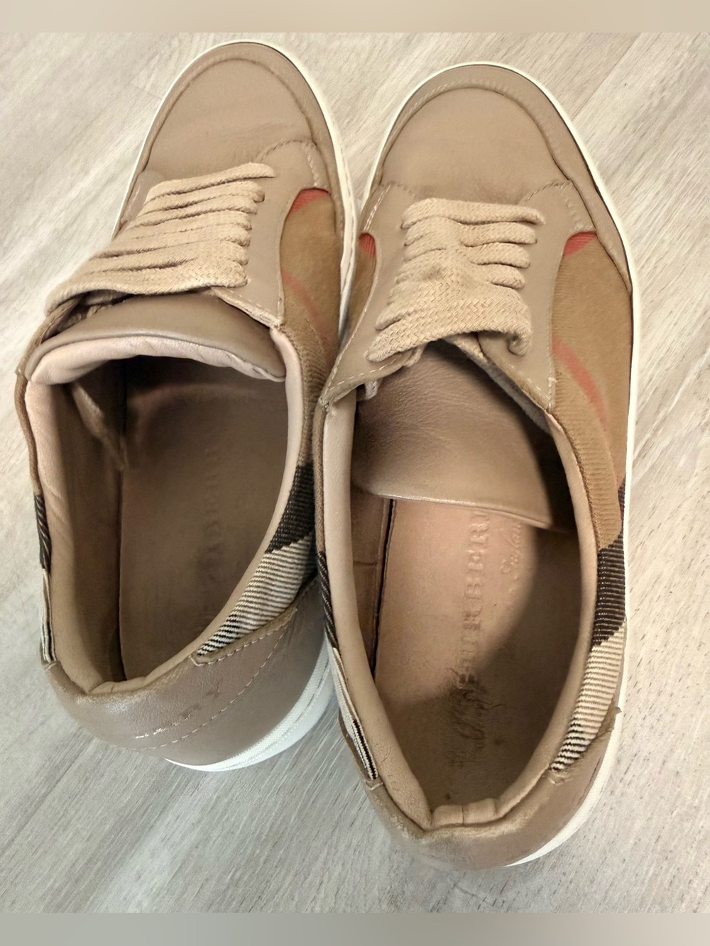 Burberry Vintage Check Low Top Sneakers Beige Leather Women’s US 7 / EU 37 - Picture 10 of 13